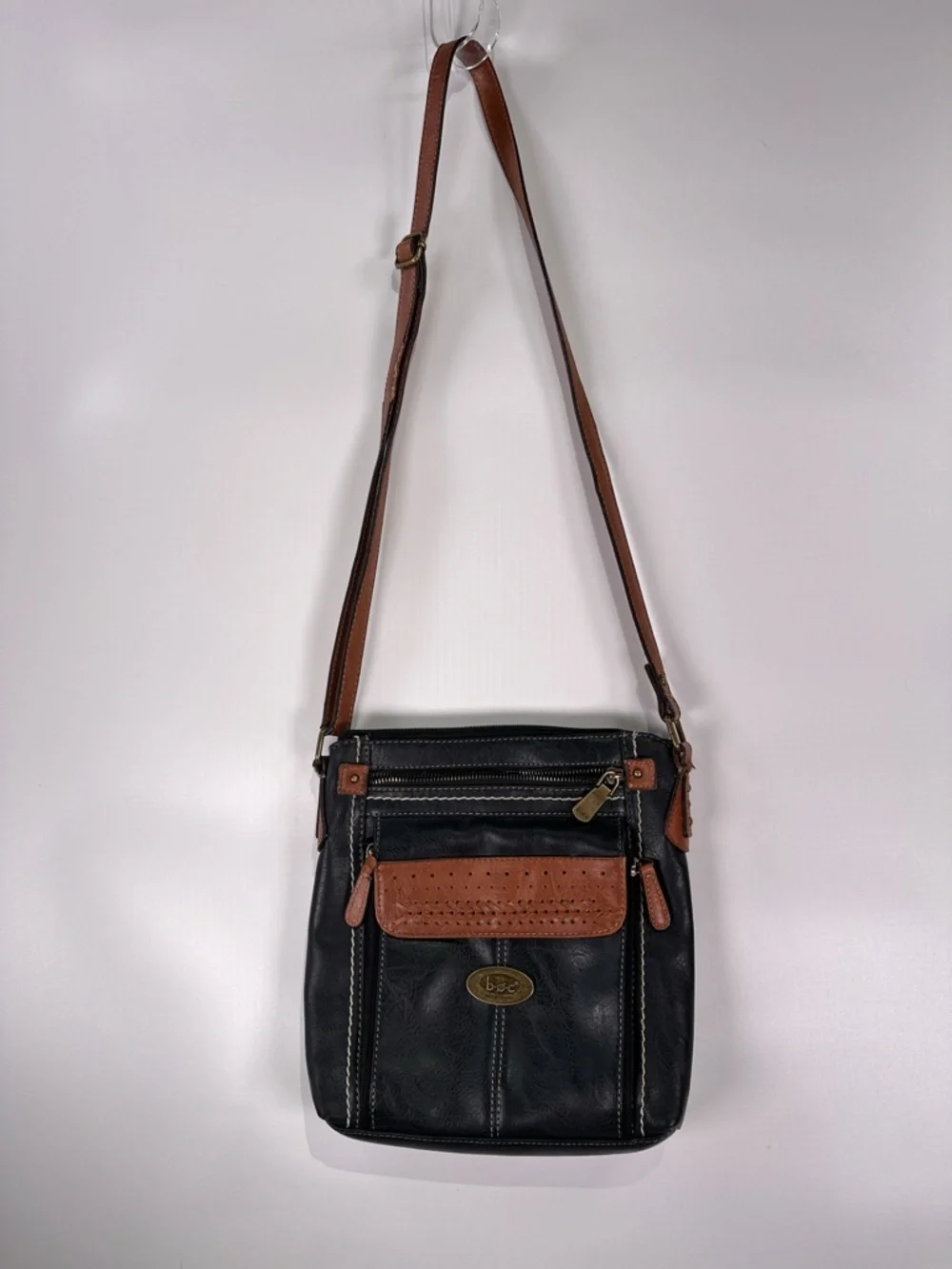 B.O.C. Organizer Crossbody Bag Built In Wallet Faux Leather Black Brown Medium